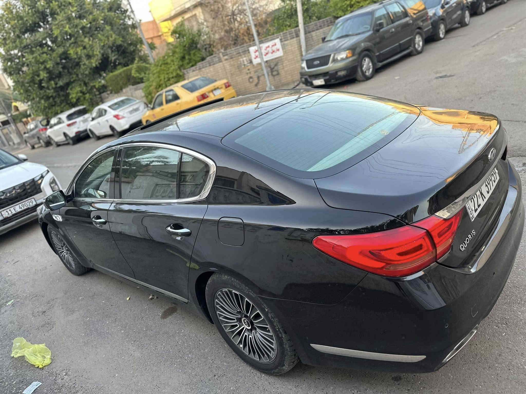 كورس خليجي 2013 فئة الاولة السعر 147 فوول 
محرك 6 سلندر دوش
6 بصمات
ابواب شفط
جكات
فول بردات
جنطة كهرباء
5 كامرات
حساسات
رادار
بعد بيهة هواااي مواصفات
بنيد صبغ فقط بدون لغد بدون شاصي بدون ايرباك
بسمي السيارة
مكان الاعضمية
***********
ماشية 88 KM حقيقي السيارة جاهزة بدون نقص
