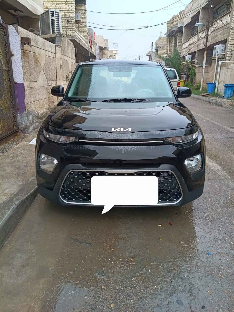 السلام عليكم للبيع كيا صول موديل 22 مكينه 2000دوش وارد امريكي رقم بغداد تحويل ثاني  يوم مواصفات صول معروفة ماشيه 60 حادث بنيد فقط ارباك سليم مكان سياره زعفرانيه للتواصل واتساب ***********
