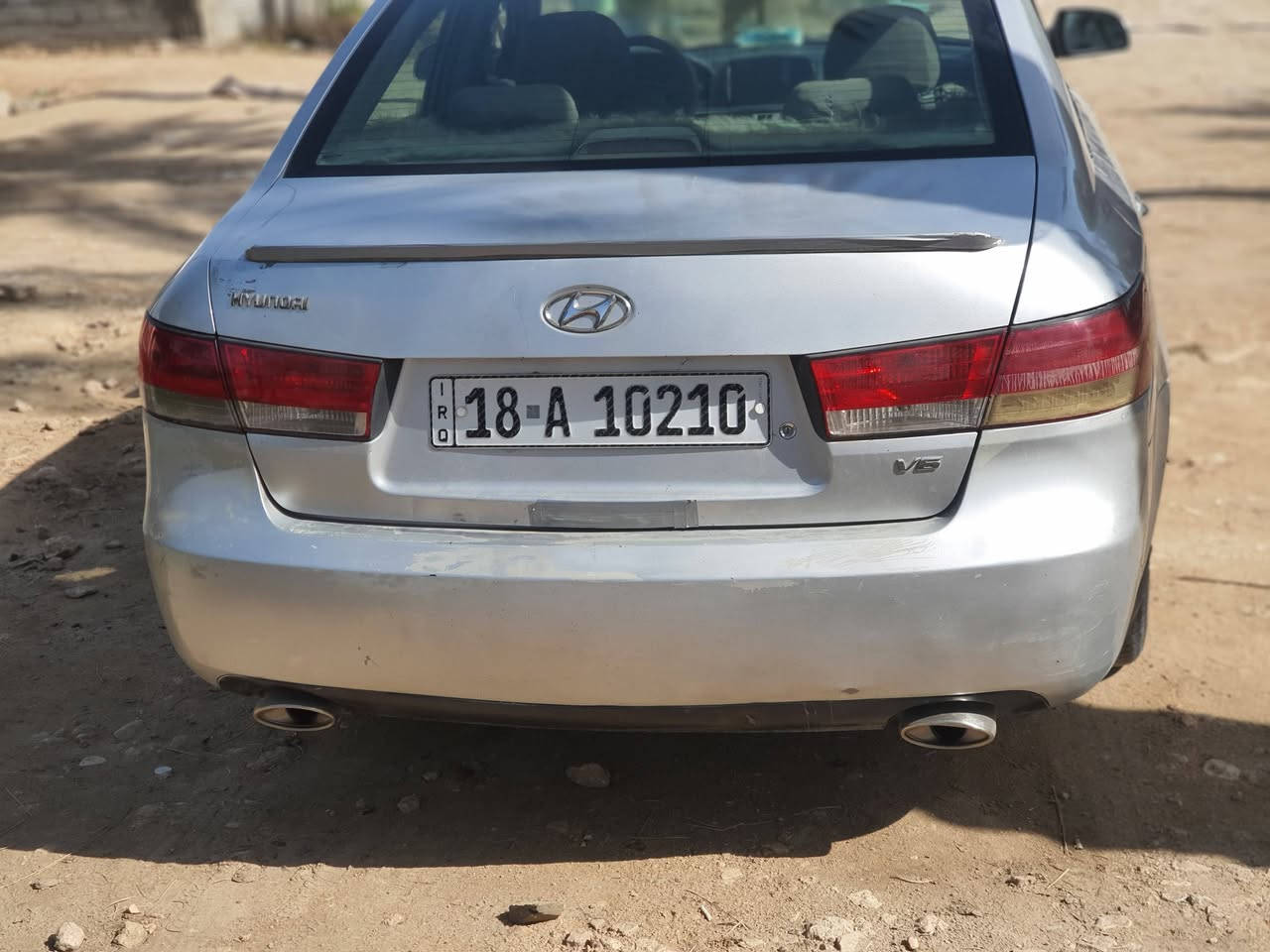 للبيع سوناتا موديل ٢٠٠٦ سياره حلوه ما ناقصه شي 
مير مكينه كفاله  

سته سلندر 3300
حداديه 
تخم تاير باتري جديد  
بيه صبغ ٤ قطع  

سياره بسمي رقم دولي 
السعر 90 وبيه مجال 
 
عنوان حله 
الاستفسار ع رقم ***********
