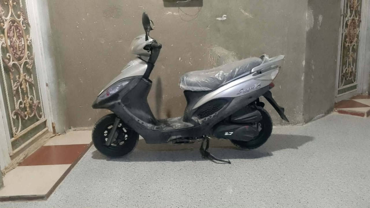 السلام عليكم 

كامكو V2 
مكفوله ختم واحد رمبه 
ما ناقصه شي 
سعر وتفاصيل خاص  
 بيع او مراوس GTR

***********
  ذي قار.  رفاعي
