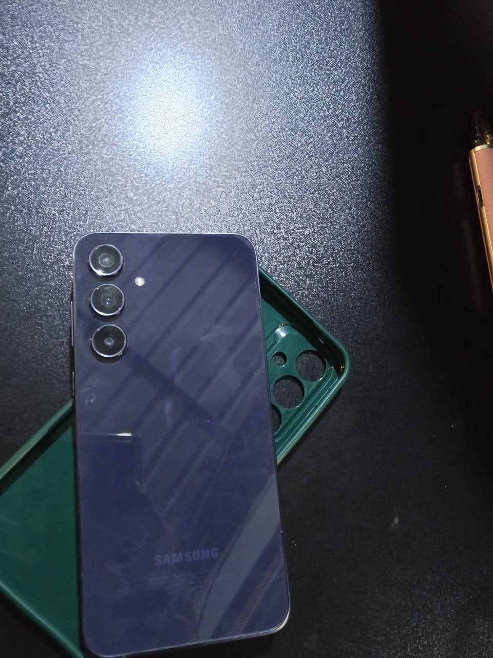 A55. 5g
اي 55  فايف جي
جهاز نظافه ١٠٠
مامفتوح شخط مابي 
ذاكره ٢٥٦
السعر ٢٥٥ وبي مجال قليل
الرقم ***********
