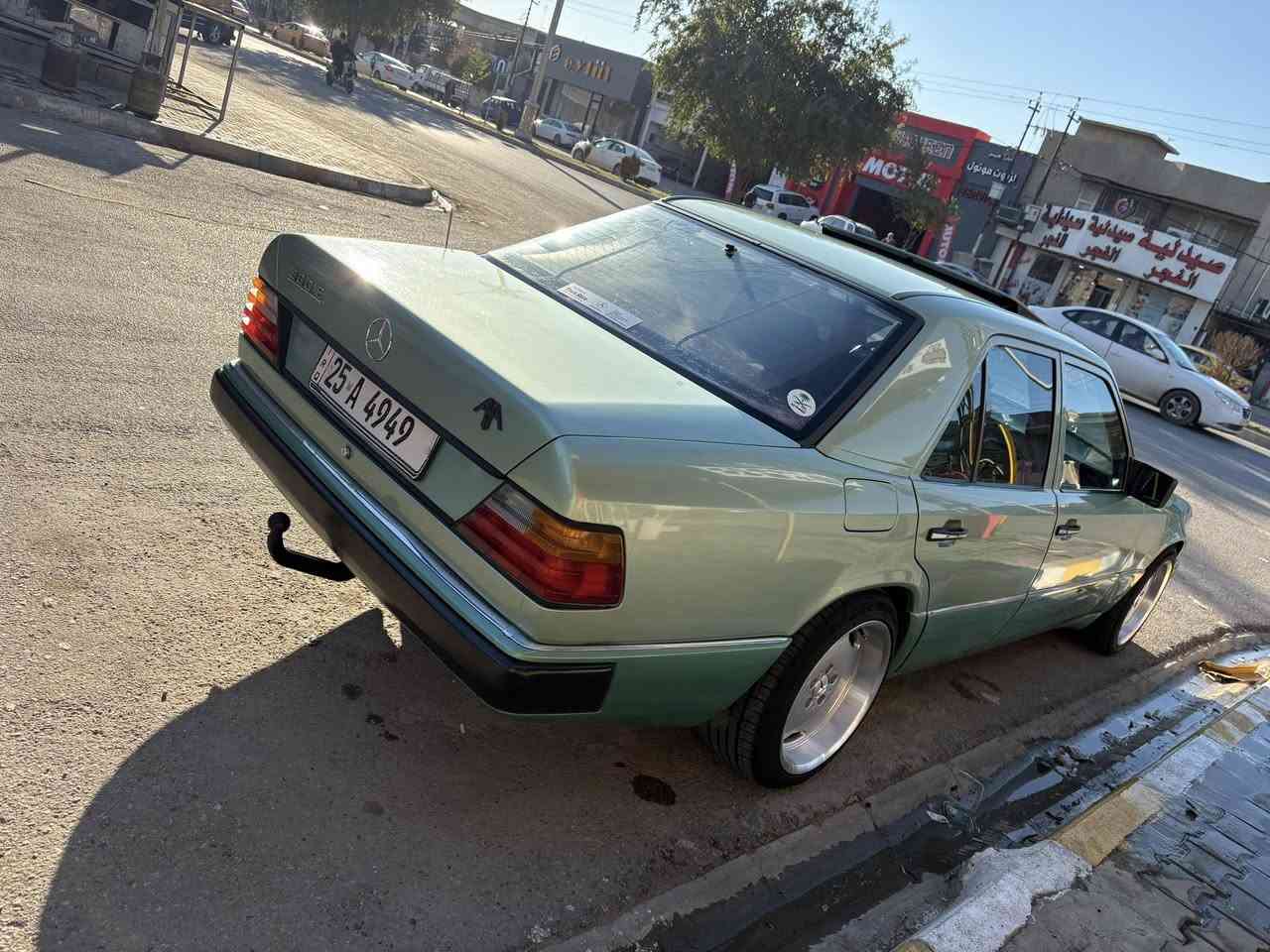 سلام عليكم للبيع مارسيدس دب 1987 محرك عنكبوت بلادي 3000 سيارة كلها على وضع الشركة راشها كلير اثر جلح بدون حادث كلشي بيها شغال تبريد تدفئة كير محرك كلة بشرط رقم مميز سنوية مشروع وطني السعر 85 للاستفسار ***********
