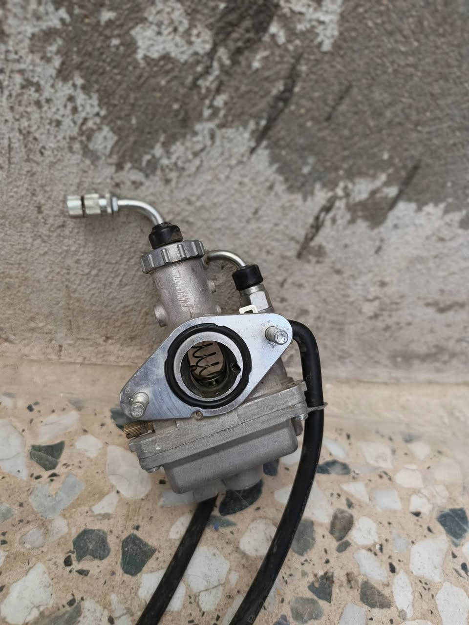 سلام عليكم غراض للبيع نضيفات تاخذ ع فحص سعر 50 وهذا رقمي ***********
