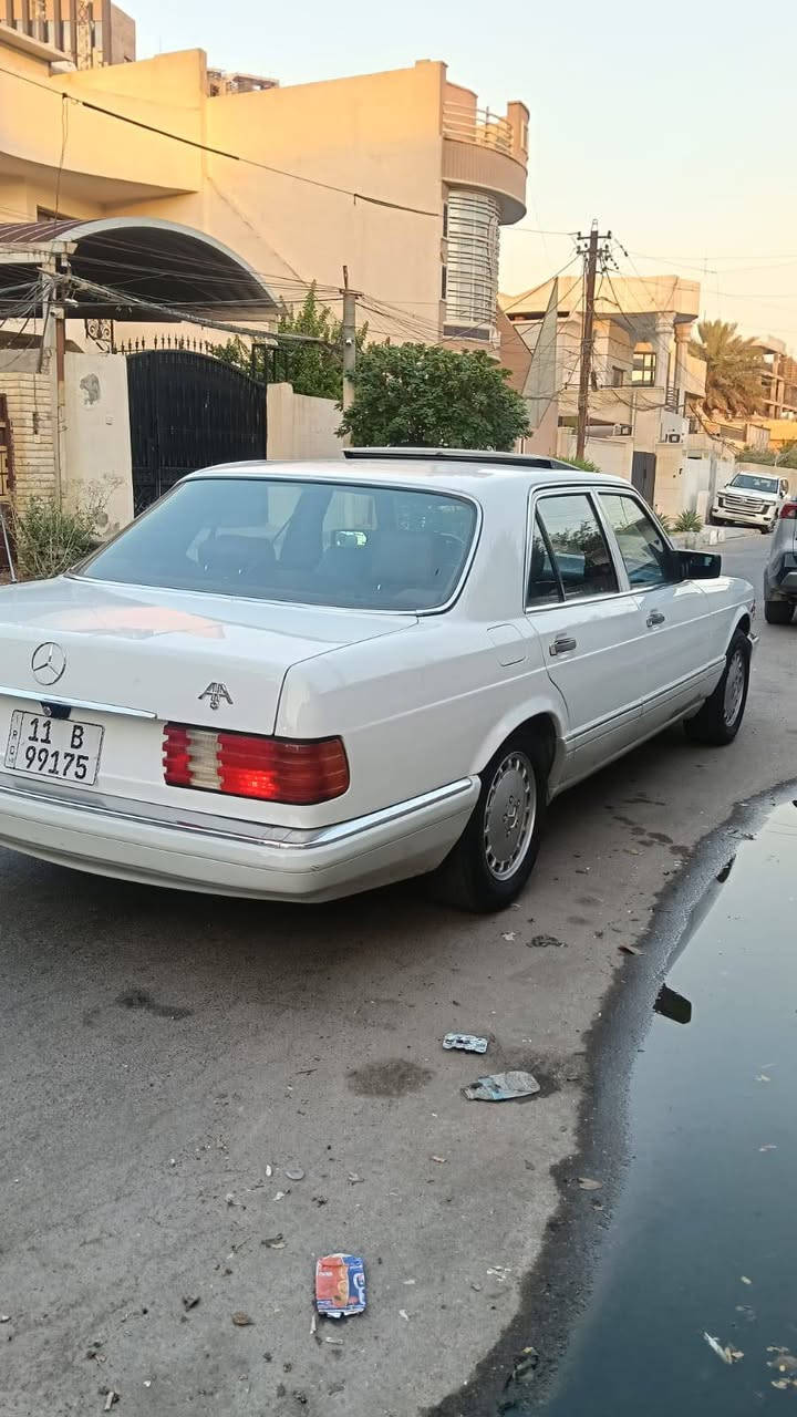 سلام عليكم لبيع سعر 145 وبيها مجال
مارسدس جامبو موديل 90 سياره خير من الله بدون ضربه سيارة جديده جدا داخل جلد ماروني سياره بردات كهرباء كشنات كهرباء  فتحت سقف تبريد ثلج 
سياره متعوب عليها وتحويل ثاني يوم وبااسمي مكان سيارة بغداد للتصال *********** بغداد, العراق
