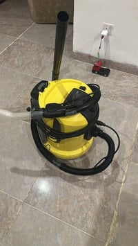 بيع: مكنسة كارتشر (استخدام منزلي) 🧹 مكنسة Kärcher أصلية، ألمانيا نظيفة...