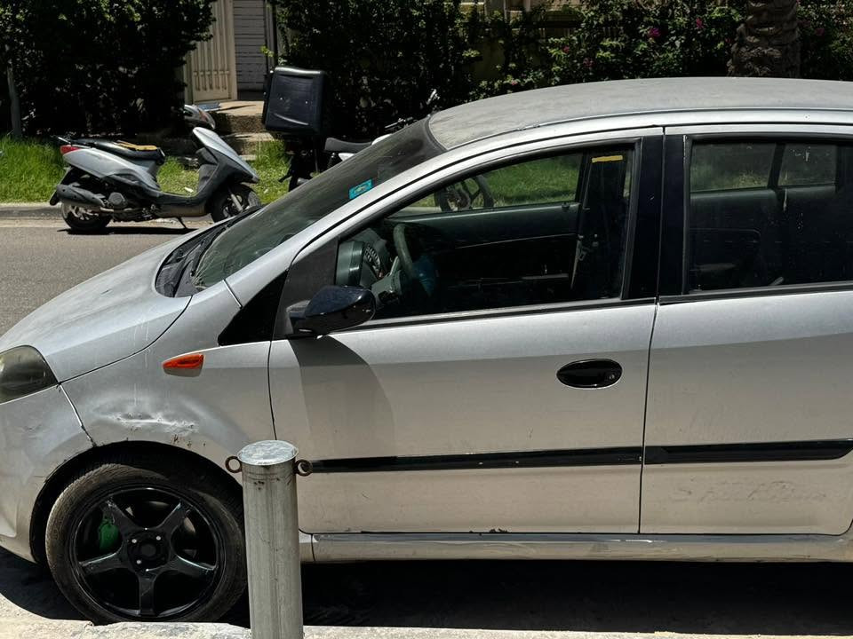 شيري A1 موديل ٢٠١٢ سيارة جاهزة كير ومحرك وتبريد شغال . المكان زيونة . سعرها ٣٦ . سيارة بلادية.

‭***********‬

