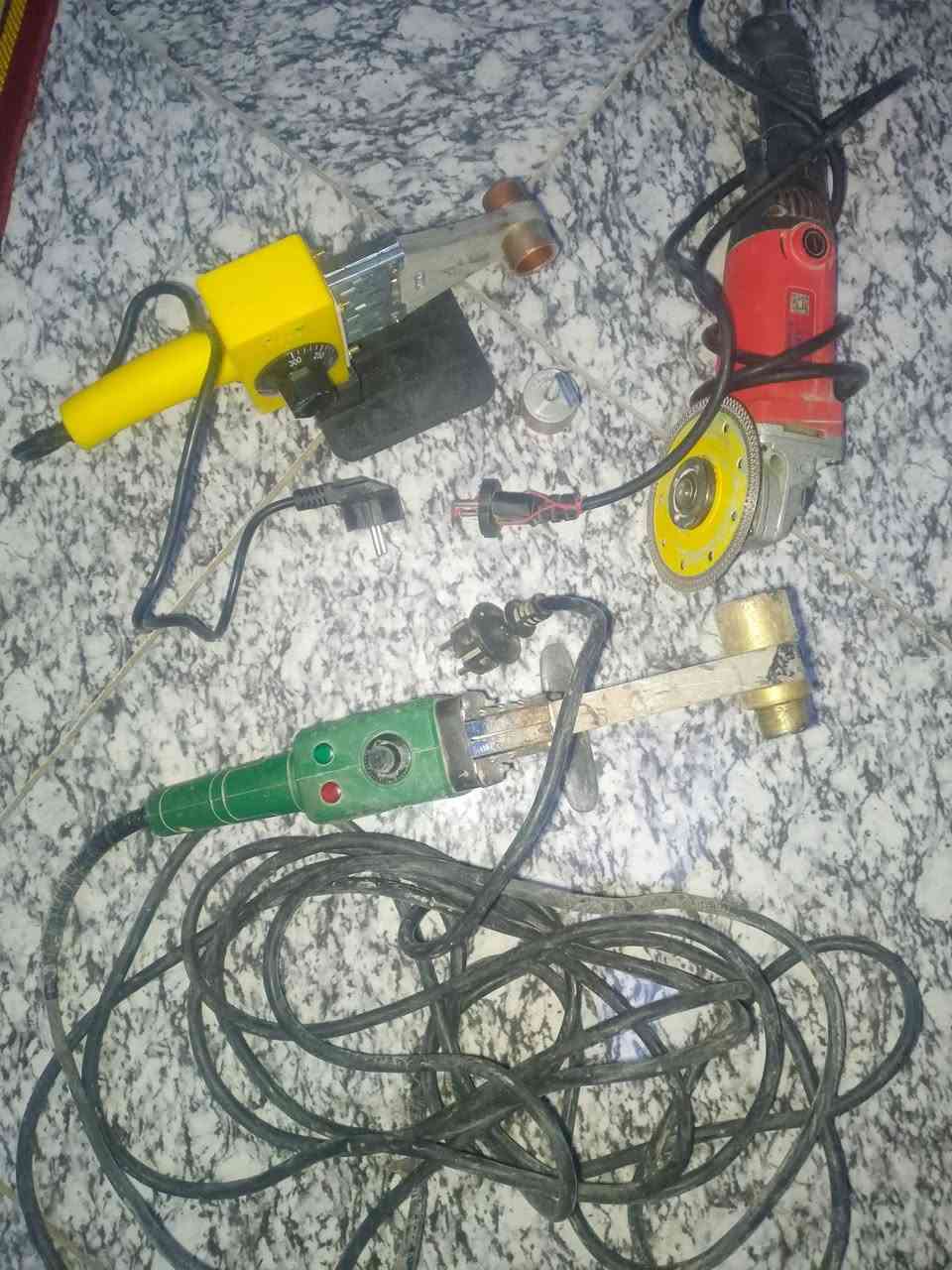 السلام عليكم
كوسرة سعرها 25 الف الكاوية الصفره سعرها 5 الاف الكاوية الخضره سعرها 25 الف السعر نهائي رجاءا اخواني  وعلى الفحص مكاني دورة شارع الصحة ***********
