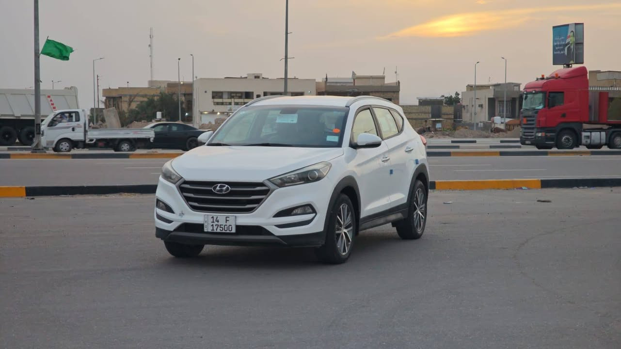 توسان 2016خليجي بيها قطعتين بدون دواخل(***********) مكينه وكير كفاله رقم بصره بسمي تحويل سنويه ال 2027السياره جاهزه تخم تاير حداده تبريد كله جديد السعر 138وبيها مجال مكاني بصره بيع ومراوس البصرة, العراق
