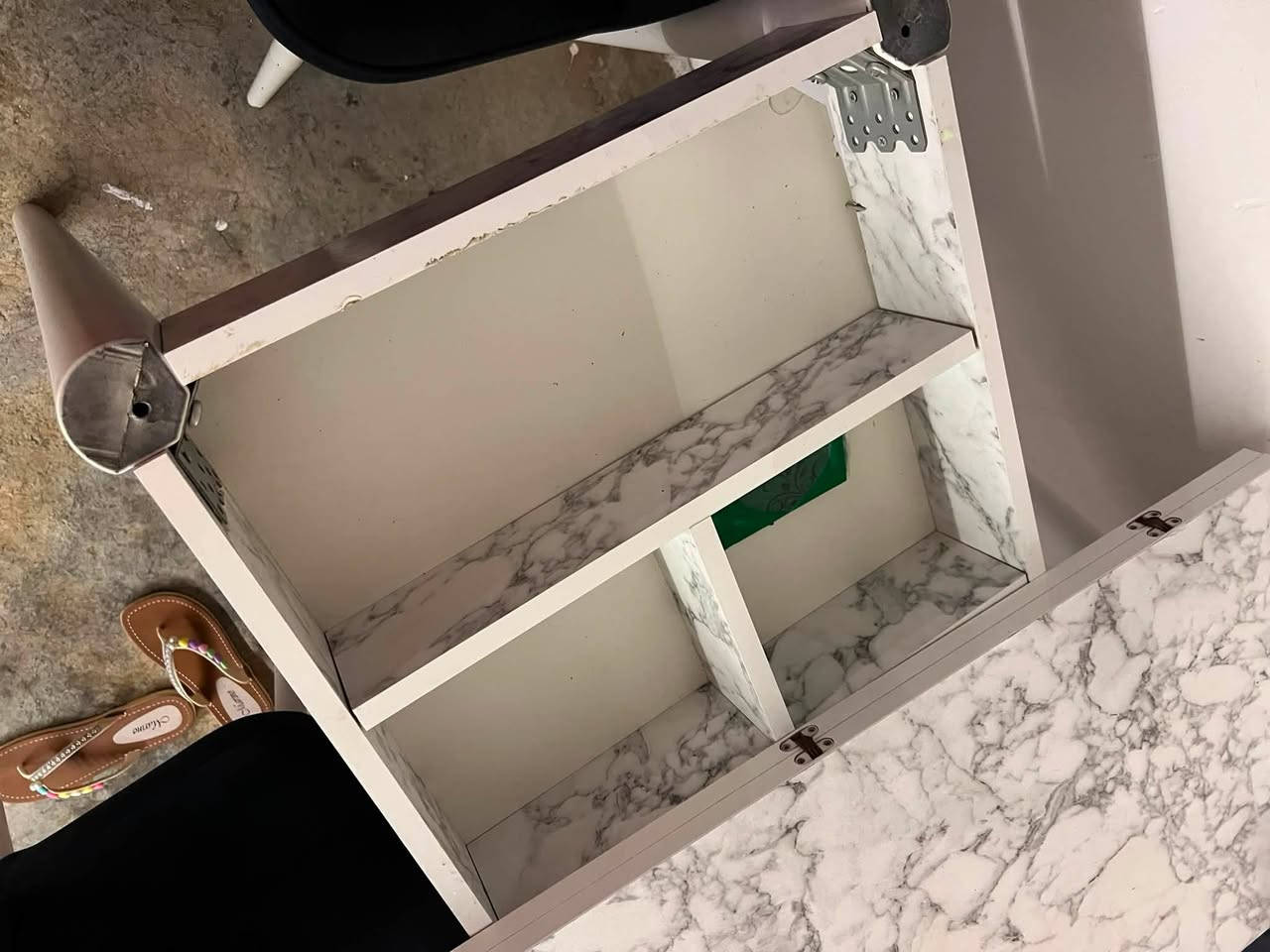 للبيع ميز طعام اصلي ويه 3كرسي نظيف ينفتح يصير جبير هم 175 وبي مجال


**إذا كنت صاحب هذا الإعلان وتريد حذفه لأي سبب، رجاءا أرسل رسالة إلى الدعم الفني**