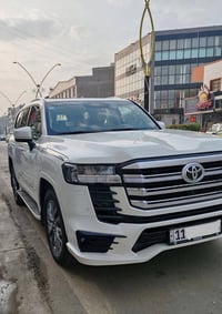 لاندكروز GXR • ٢٠٢٣ • ماشيه ٤٠٠٠٠