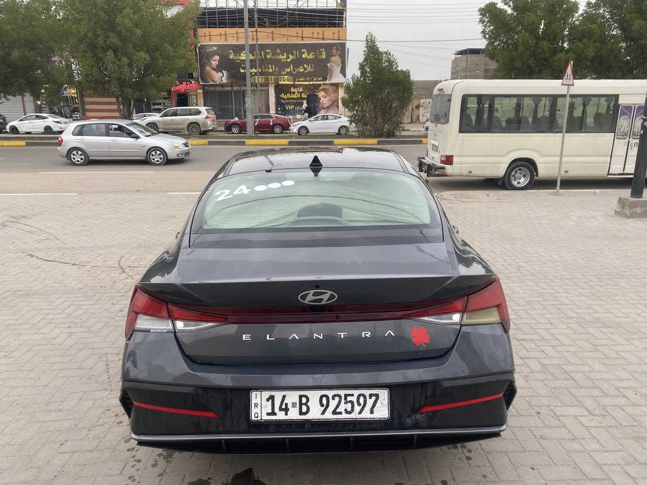 سلام عليكم  للبيع
هونداي النترا٢٠٢٤

محرك 2000 دوش المرغوب 

الموصفات 🔻

🔴 مفتاح بصمة 

🔴 بصمة أبواب 

🔴 دخول ذكي 

🔴 بصمة صندوق

🔴 تشغيل عن بعد 

🔴 فول تحكم ستيرن جهتين

🔴 شاشة كار بلي 

🔴 كامرة خلفية دوارة 

🔴 رادار امامي 

🔴 رادر جانبي 

🔴 رادر خلفي 

🔴 تحديد مسار 

🔴 مثبت سرعة 

🔴 نقطة عمياء 

🔴 بريك تفاعل اوتتماتيك اثناء اقتراب من الجسم

🔴 انظمة قياده Drive mode ثلاث وضعيات 

🔴  لايت حاجب لد

🔴 صندوق ذكي يفتح عن الاقتراب 

🔴 نظام abs

🔴قيادة ذاتية 

باقي المواصفات معروفه رقم بصره معوقين

صور الحادث بل منشور 

السعر ١٦٠وبي مجال 

واتساب ***********
