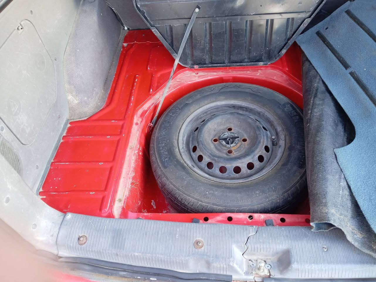 استره ستيشن للبيع
حجم ١٦ محرك وكير شرط موديل ٩٣ طخم تايات جديد باتري جديد بدون صبغ دواير ودوسات مامصلح شرط التحويل كابون بانزين بيها رقم بغداد دولي وهزه جديده مشروع وطني سياره جديده بمعنه الكلمه اتصل ***********
***********
