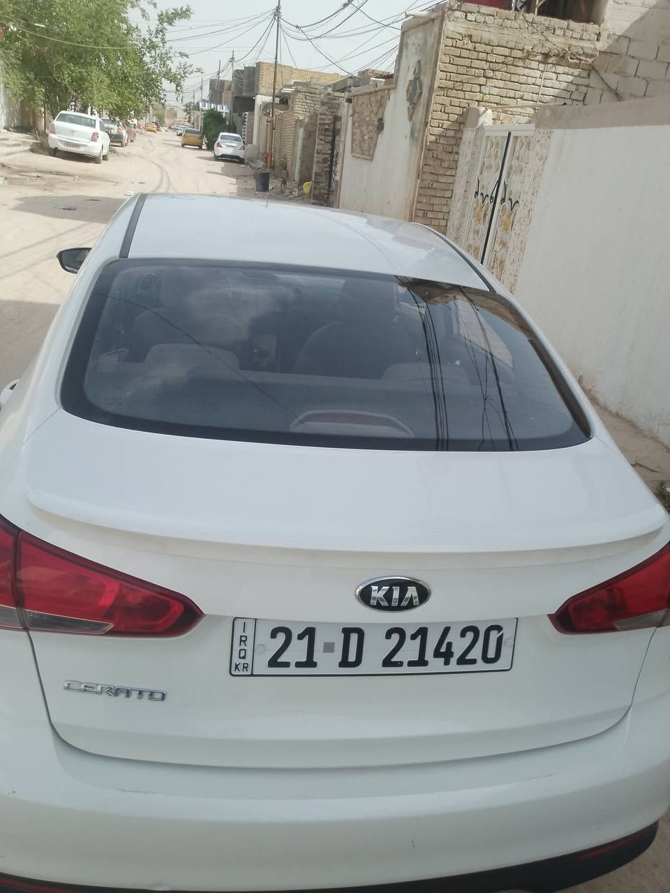 سيراتو موديل17نص فول شاشه
خمسه ويل كب 
سنويه جيده
تخم تاير جديد 
ادامه كامله 
بخاخات فيت بم 
مجاول بلكات تريد وكاله تريد تحويل 
مكفوله ضربه وصبخ وتبديل
العنوان النجف الكوفه شارع المطار القديم 
السعر 130 /***********
