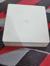 بلي فور • ٥٠٠جيجا • غراض كامله