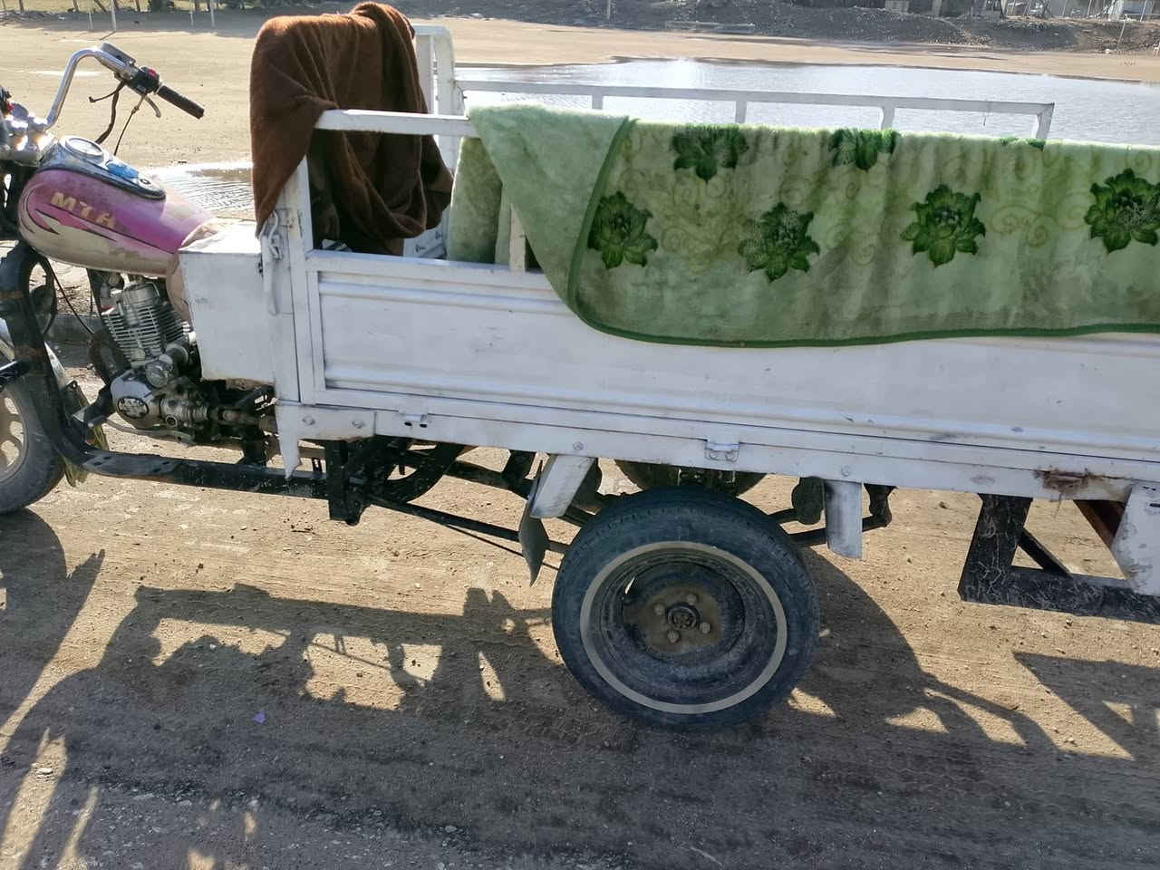 ستوته ام تي ار مكاني نجف رقم اسود فحص مؤقت مكاتبه وسنويه سنويه مكاني نجف كوفه حي ميسام موديل 2007 بيها لحيم بالشاصي تقويه رقم الجوال ***********
