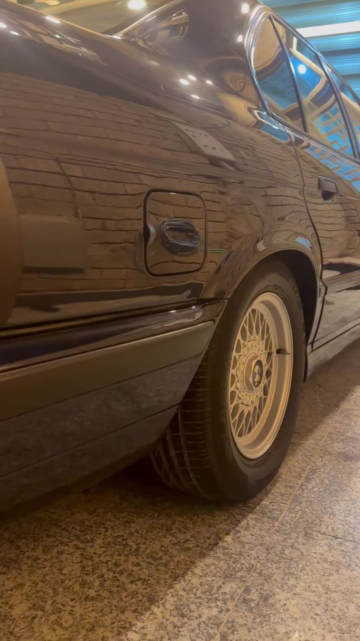 السلام عليكم
للبيع بي ام BM 525 شرط اصل وفصل موديل 1995 السيارة بسمي رقم دولي  نفاذها لسنة 2031
محرك فانوس شرط مامحطوطة عليه سبانة
فول مواصفاات الا الفتحه، كشانه جلد باب ترحيب 
برده خلفيه بلاديه جام كهرباء 
شرط السيارة على وضع الشركه مابيها شي اسمه تجاري كفاله كامة السيارة  بدون صبغ
شرط السيارة بدون تعمير شرط بلاد  
السعر 106 تعال وشوف وبيك خير تدلل
الخاص مغلق 🔐 مكلف بالنشر 
اي استفسار اتصل هنا 👈 ***********
