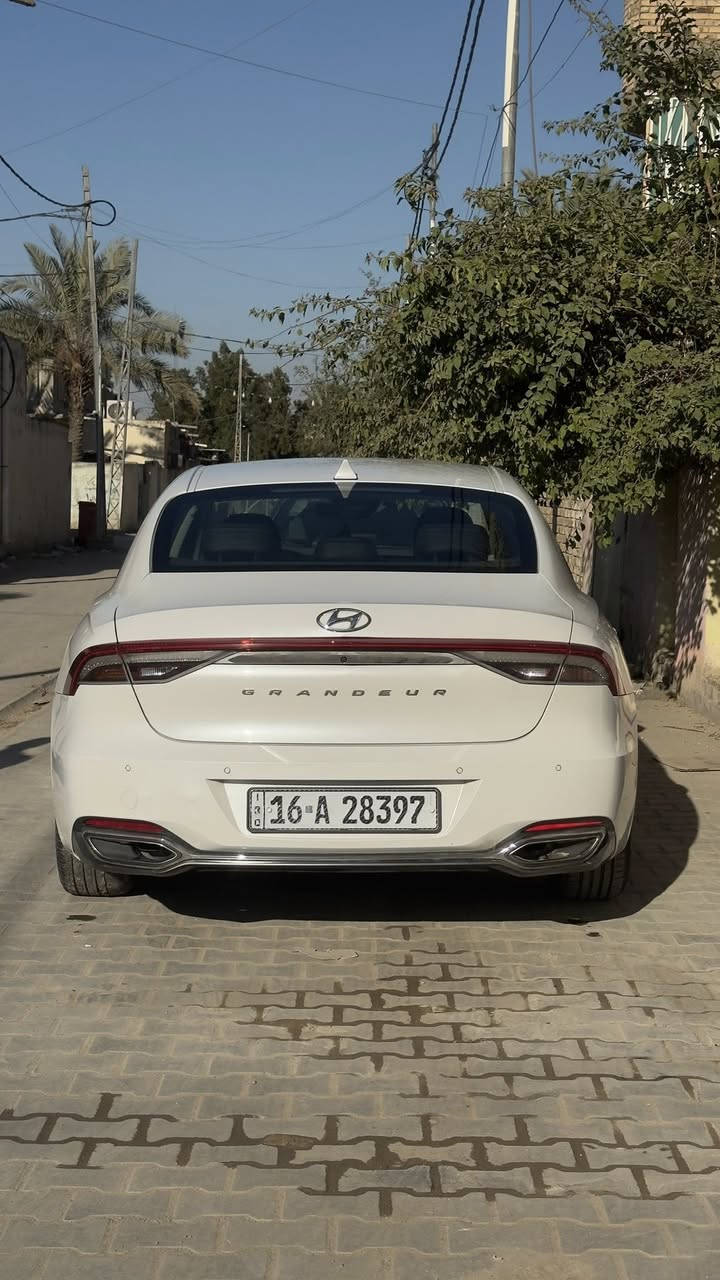 السلام عليكم محرك 6 سلندر 3600
غاز 
سعة الخزان 65 لتر 
يقطع مسافة 500 كم 
دخول ذكي
داخل جلد اسود
شاشة دجتل متصل
لايت ثلاث عدساد 
لد امامي بكلايت لد 
ثلاث انضمة قيادة
تشغيل بصمة او عن بعد
كشن كهرباء
ويل كب
رادار ٣٦٠ درجة
اشاير بل مري
صدوق ذكي 
تدفىه تبريد كشن السايق 
تدفئه ستيرن 
نظام تحذير عند الوقوف المفاجئ
اوتو هولد 
تحذير تصادم 
ايقاف ذاتي تصادم 
قياده اليه 
تحديد سرعه تحكم كامل من خلال عجلة القياده
تحديد مسار
هندبريك كهرباء
نظام كراقبة الاطارات 
ثلاجه
اضاءه ترحيبيه 
فتح جنطه اوتو بالرجل او عند الاقتراب 
تبريد منفصل مناخين 
اضاءه داخليه و خارجيه لد
السياره مكانها ديوانيه اتصال فقط ***********
