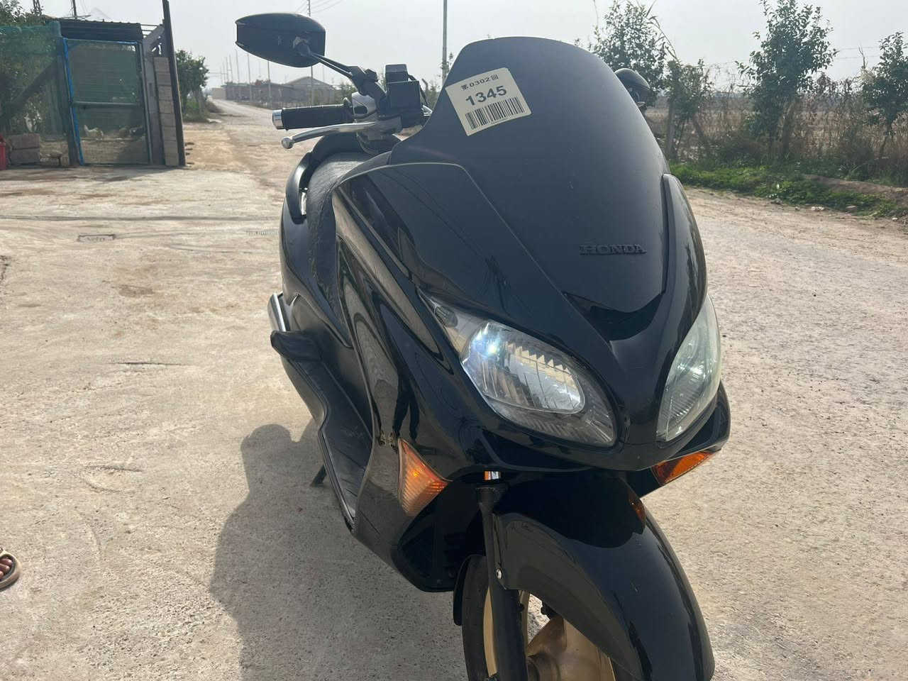 السلام عليكم من رخصت الادمن فورزه 0/9 سبعه كير بلاديه قبل فتزه نازله ربمه مكينه خرسه شلعه ومعدل تاخذها منلبيت دراجه مامتعوبه استخدام قليل السعر 13وبيها مجال الشراي يتصل  ***********مكاني بغداد الراشديه
