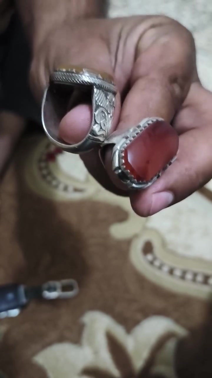 للبيع ***********
