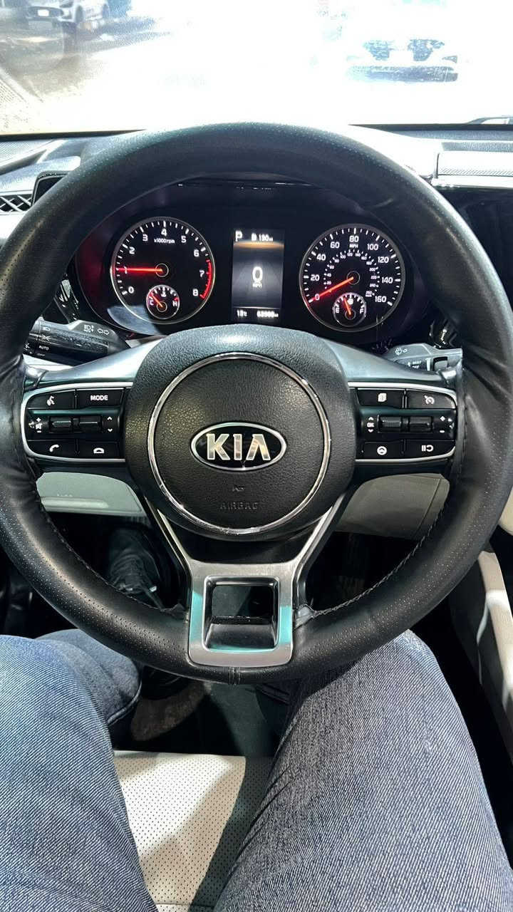 K5 2021 Ex 

اللون نفظي صـدر الحمـ🕊️ـام

#المواصفات فول 
بانوراما 
شاشه كبيره (كار بلي ..اندرويد اوتو)
داخل صاج فقط يجي بل ex
شحن لاسلكي 
هاند بريك بصمه 
اوتو هولد 
حساس خلفي
كاميره خلفية
كشن جلد 
كشن خزن
كشن حار بارد
رادارات (امامي ... خلفي... جانبي)
قياده شبه ذاتيه
درايف مود (4وضعيات قيادة)
سماعات ماركة (bose) *صوت رهيب
صندوق ذكي 
دخول ذكي وعلامه ترحيب بلشاشات 
لايت وبك لايت بلادي Led 
مري قلاب
حادثه فقط جاملغ امامي بدون دواخل +باب خلفي صبغ 
#المكان النجف
السعر 165
0700031110 النجف, العراق


**إذا كنت صاحب هذا الإعلان وتريد حذفه لأي سبب، رجاءا أرسل رسالة إلى الدعم الفني**