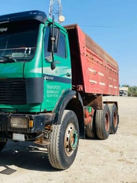 سياره للبيع مجموعه جيف مكينه 35 كير 160 تخم تاير سنويه ما صاقطه  بسمي ...