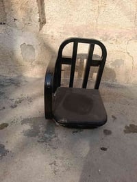 عندي كرسي مال ستوته للبيع مال الوكالة   قيم واخذ.  07869203434