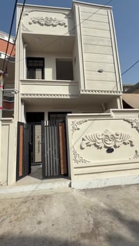 شارع المركز • ١٠٠م • سند٢٥