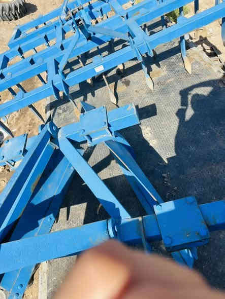 السلام عليكم للبيع معدات زراعيه خراميش + مرازات جديد غير مستخدام العنوان واسط الزبيديه للستفسار اتصل ***********
***********
