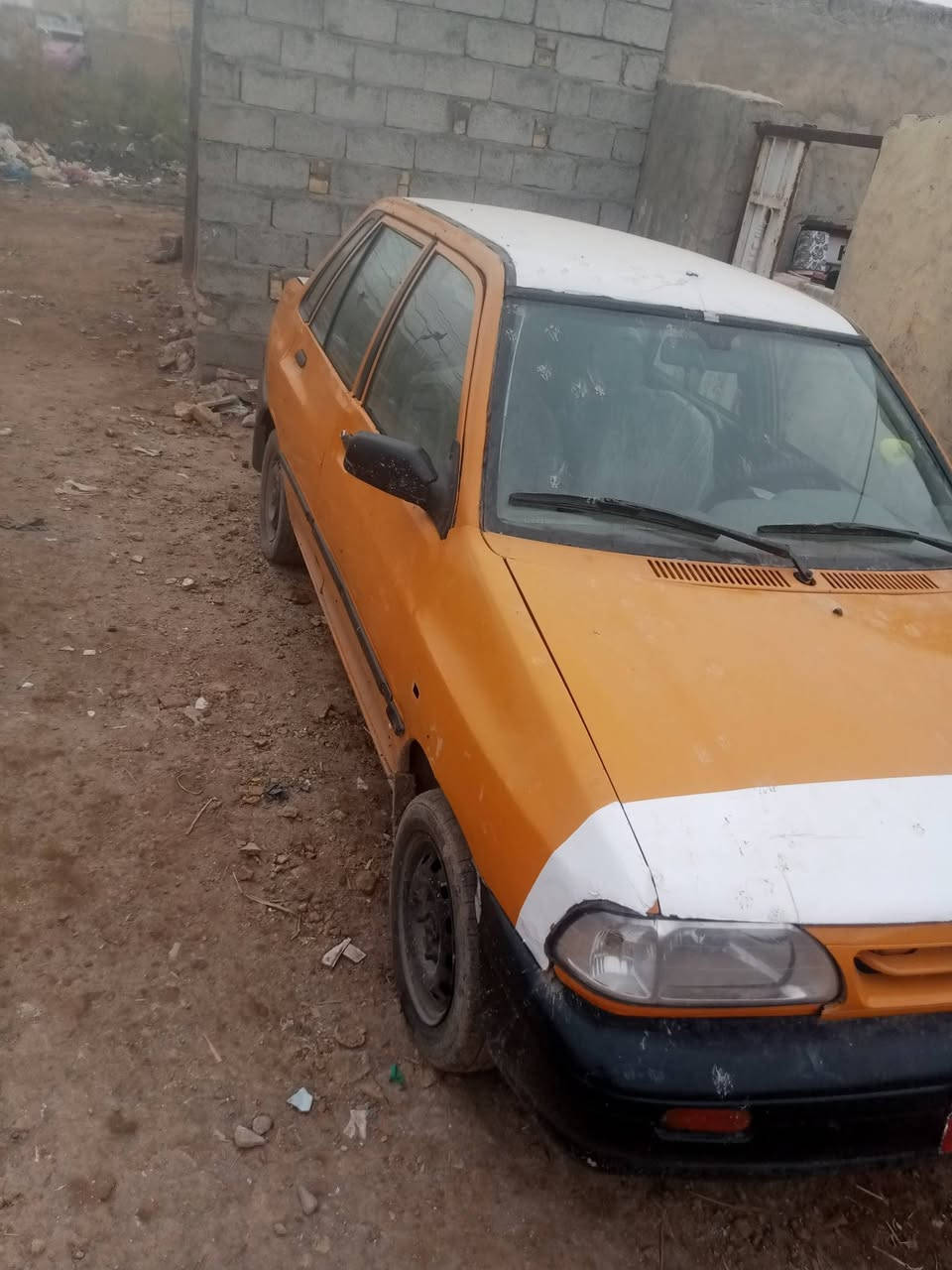 سايبه موديل12رقم احمر مصفر وكامله معاملته رقمه واصط مكانه العماره سعره20وبه مجال حك الجيه رقم الهاتف***********
