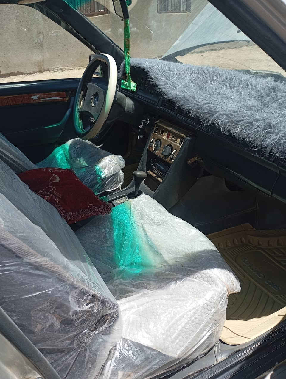 يالله دب موديل 87  حجم 230 لون رصاصي غير محدد مكينه وكير 2 ونص شحم تخم تاير كهربائيات
لايت زنون حداده 70  رقم بصره سنويه عظم عاج صار سنه منتهيه وما عليهه اي غرامه وراعيهه حاضر للتحويل 
دواخلهه حلوه ومرتبه
مسجل سماعات سياره وين ما تريد اطلع بيهه  قواعد دبلات بلاد شحم
اكلفه الك اصوليات  وتحويل  والباقي تجي وشوفه بيعنك واني خادم مكاني ناصريه قضاء الغراف السعر
29 وبيهه مجال فقط للشراي موو بس لليعامل 
مراوووس ترهم سمند غير سياره حسب القناعه والفرق
اتصال ووتساب ***********
