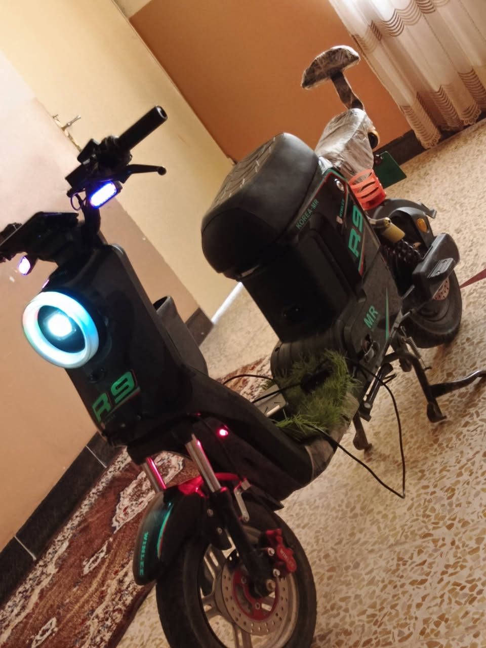 السلام عليكم مطور R9 السريعه 109 السعر 500 وبي مجال


**إذا كنت صاحب هذا الإعلان وتريد حذفه لأي سبب، رجاءا أرسل رسالة إلى الدعم الفني**