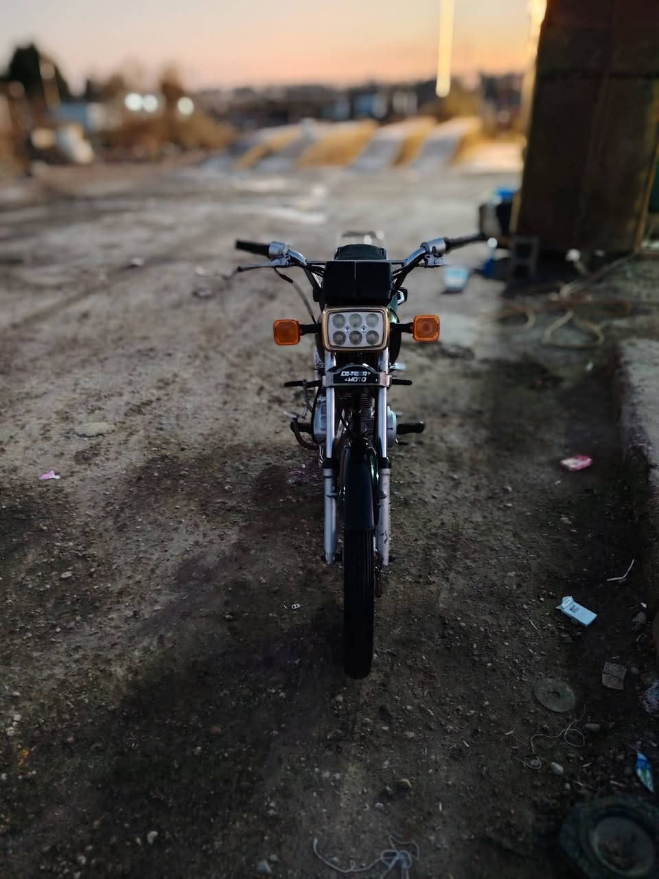 سلام عليكم دراجه تايكر موديل 2018 الدراجه خير من الله السعر ٣٥٠ او بيه مجال مكاني بابل محاويل قريت البعلوان هاذه رقمي ***********
