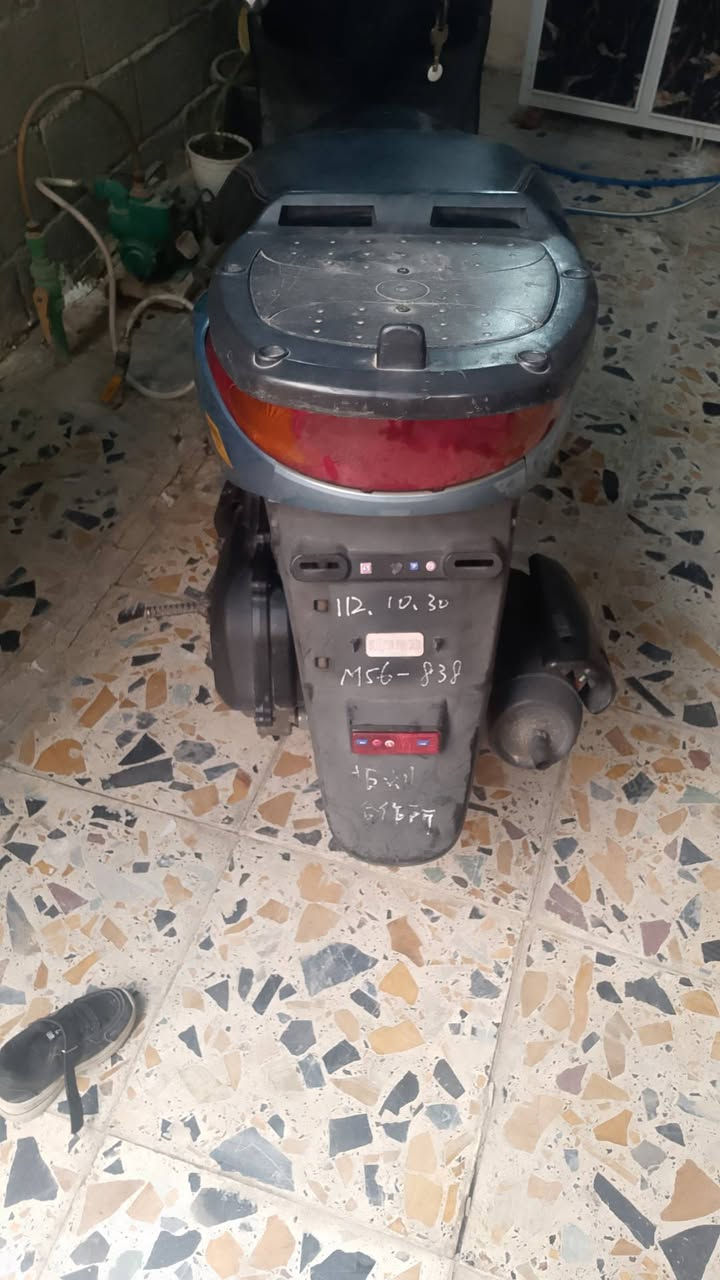 دراجه بريز للبيع السعر ٥٥٠ وبيهه مجال
العنوان حي اور معمل الرحلات  رقم ***********
