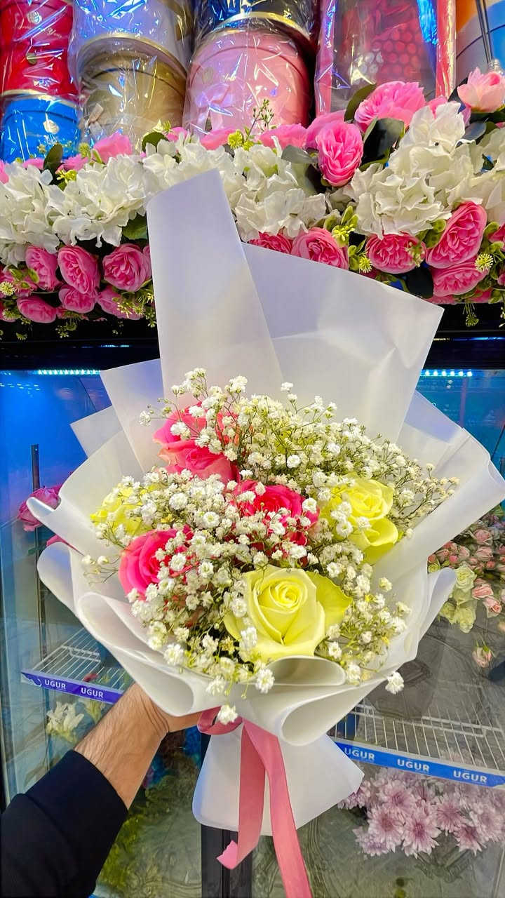 بوكه ورد 🌹طبيعي  خليك مميز واهدي من تحب اجمل بوكيهات الورد الطبيعي🌹 ♥️ 
متوفر دفع  ماستر او رصيد اسياعنوان  ميسان/قطاع 28شارع السوك مجاور مجمع محمد الموسوي يوجد لديناخدمه توصيل 🚕 رقم الهاتف طلب السريع ***********
