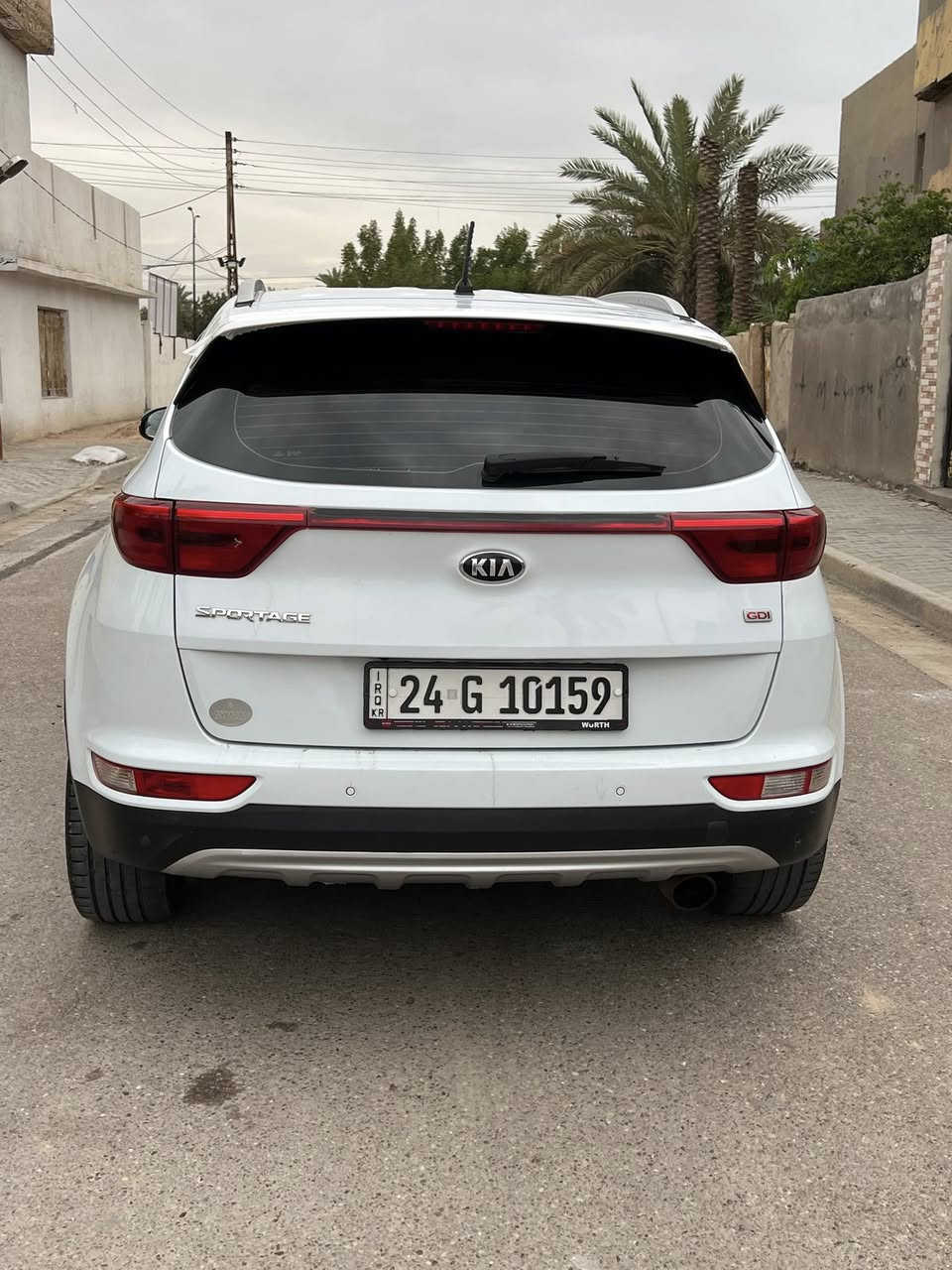 سلام عليكم للبيع او مراس كيا سبورتج 2019 خليجيه وكالت الشمال بيها بنيد تبديل فقط بدون دواخل ولا ايرباك سونار موضح 
مكينه 2400GDi
بصمه 
شاشه جبيره 
شفتات مقود 
تحكمات مقود 
فور ويل 
انضمه قياده 
نضام منحدرات
مانع انزلاق 
حساسات خلفيه 
أشاير بل مري 
لايت زنون منضومه 
تبريد ثلج ❄️ 
مكينه كير كفاله ما مفتوحات 
رقم دهوك هزه وسنويه جديده تحويل مباشر 
السعر$$ 172 وبيها مجال 
العنوان 📍بغداد المحموديه 
الاستفسار☎️
*********** واتساب فقط 
*********** اتصال
