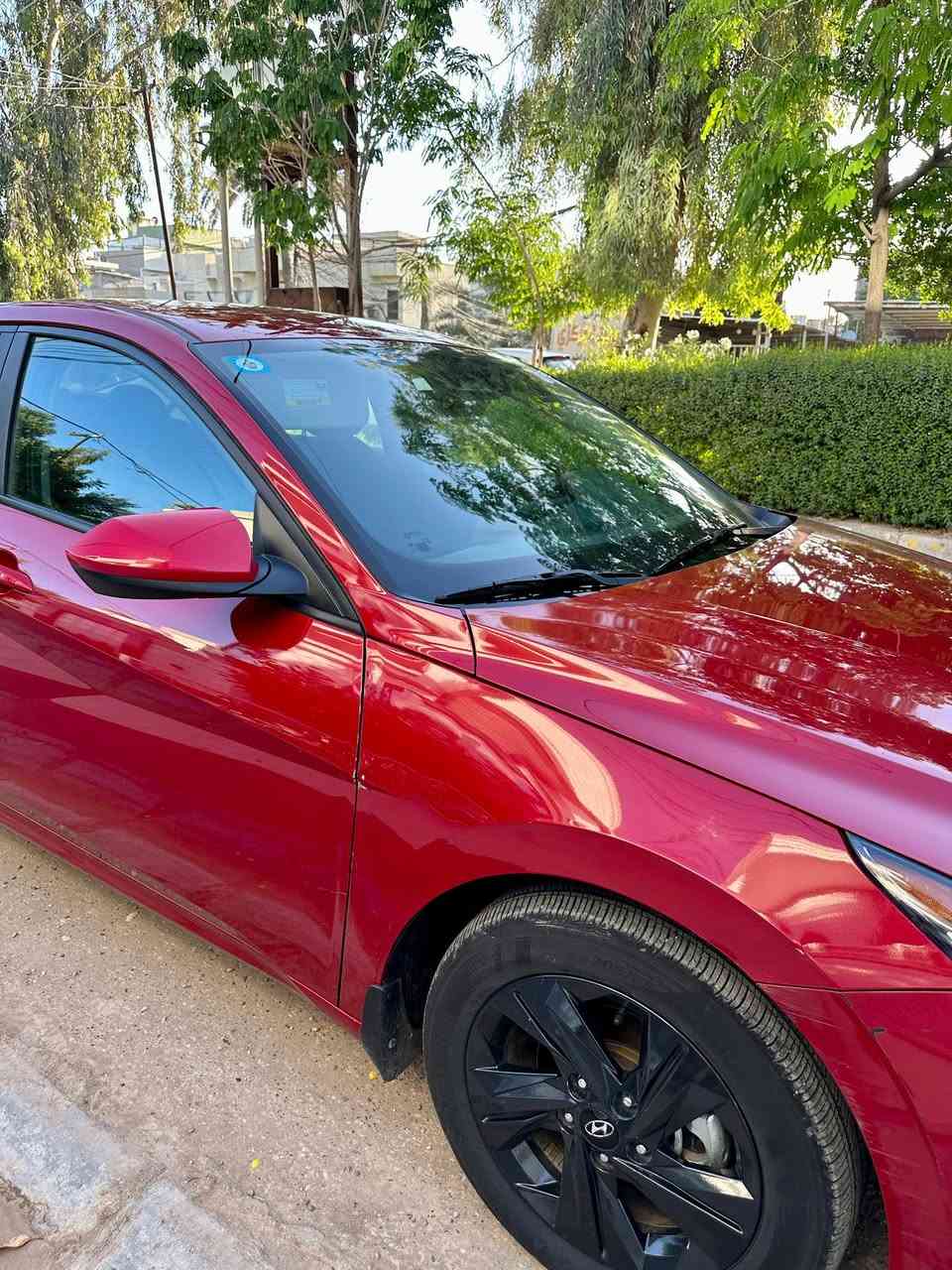 🚗🔥 Hyundai Elantra Hybrid 2023 Blue – اقتصادية + مواصفات متطورة 🔥🚗
سيارة عملية جداً + صرفية خرافية + نظافة عالية 💎

🚘✨ نعمان أوتو | Numan Auto – ثقة التعامل • جودة السيارات ✨🚘

━━━━━━━━━━━━━━━

📊 الموديل: 2023
⚡ الفئة: Blue Hybrid
📈 الممشى: 18 ألف ميل فقط ✨
📄 الرقم: بغداد دولي – حرة ثاني يوم تحويل
📍 الموقع: ديالى – بعقوبة

━━━━━━━━━━━━━━━

💎 أهم المواصفات والتجهيزات:

✔️ نظام Hybrid اقتصادي جداً بالبنزين 🔥
✔️ شاشة كبيرة + Apple CarPlay 📱
✔️ رادارات أمامية وخلفية 🚨
✔️ سياقة ذاتية + توقف ذاتي 🤖
✔️ تشغيل عن بعد + إطفاء وتشغيل ذكي 🔑
✔️ أنظمة قيادة متعددة
(Sport / Normal / Smart) 🏁
✔️ صندوق ذكي كهربائي ✨
✔️ قيادة مريحة جداً ومناسبة للاستخدام اليومي والعائلي

━━━━━━━━━━━━━━━

🛠 الحالة بكل شفافية:

✔️ حادث دعاميات فقط
✔️ بارد جاملغ فقط
✔️ مكفولة من الصبغ شرط الفحص الكامل ✅
✔️ نظافة عالية جداً – السيارة ألف عافية للياخذها 💯

━━━━━━━━━━━━━━━

📞 للاستفسار والحجز:
*********** (اتصال / واتساب)

━━━━━━━━━━━━━━━

#النترا_هايبرد
#Elantra_Hybrid
#هيونداي
#سيارات_العراق
#نعمان_اوتو
#Baghdad
#ديالى
#بعقوبة
#Hybrid
#Elantra2023
