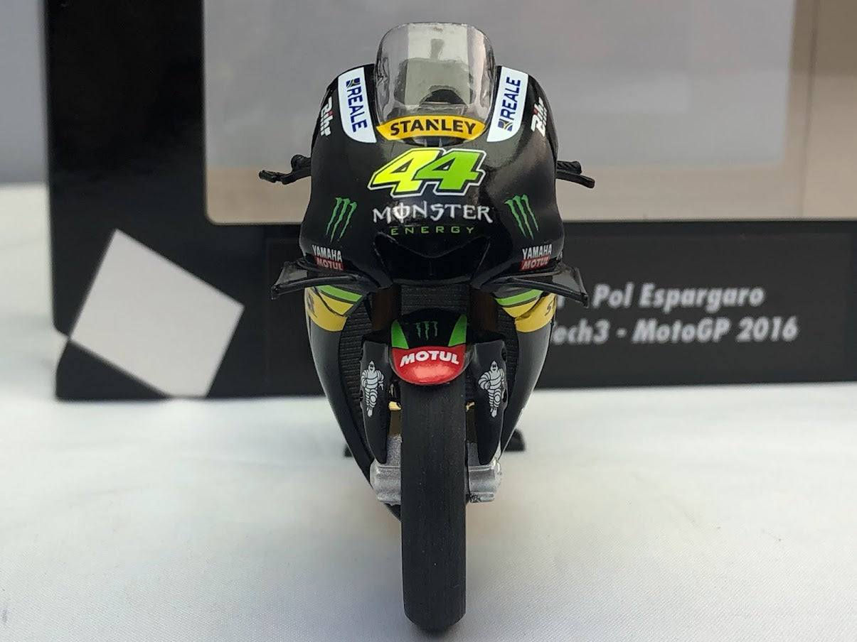 شباب متوفر للبيع
motorcycle yamaha انتاج minichamps 
حجم 1/18


**إذا كنت صاحب هذا الإعلان وتريد حذفه لأي سبب، رجاءا أرسل رسالة إلى الدعم الفني**