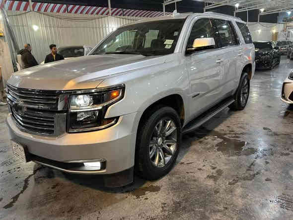 السلام عليكم شباب 
تاهو 2016 
اللون رصاصي 
المواصفات LT 2 
الحادث الصندوك الخلفي مبدل نفس اللون والجاملغات الامامية سرقة 
صور الحادث موجود
كراسي VIP 
كشنات جلد 
رادار امامي 
كامرة خلفيه 
صندوك كهرباء 
سلايد روف 
ماشي 152 قابله للزيادة 
السعر 280 وبيها مجال بسيط 
مستعجل على البيع 
مكان السيارة حي تونس 
الاتصال 
***********
