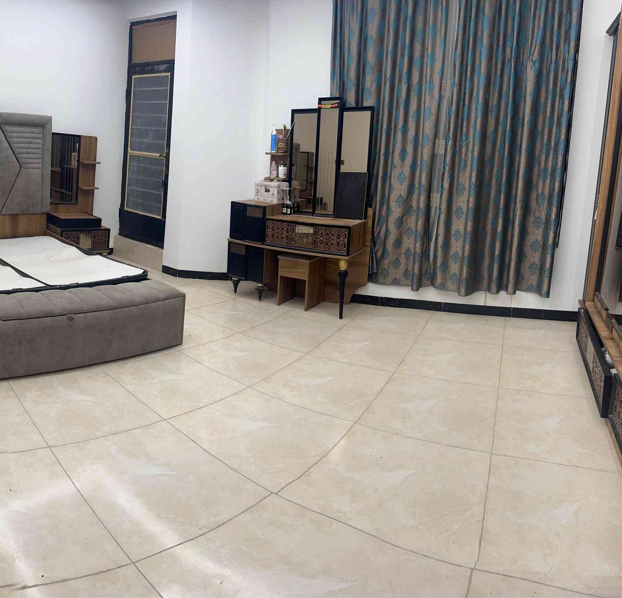 غرفه اخشاب تركي ثقيل نضافه ٧٠٪؜ للبيع للاستفسار مراسلة الحساب ٧ قطع كربلاء, العراق


**إذا كنت صاحب هذا الإعلان وتريد حذفه لأي سبب، رجاءا أرسل رسالة إلى الدعم الفني**