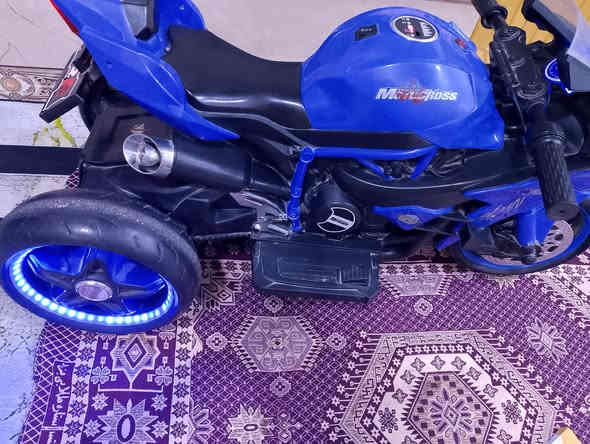 دراجه اطفال للبيع جديده وشغاله سعر 80 بيهه مجال قليل مكان حي ميسان استفسار ***********
