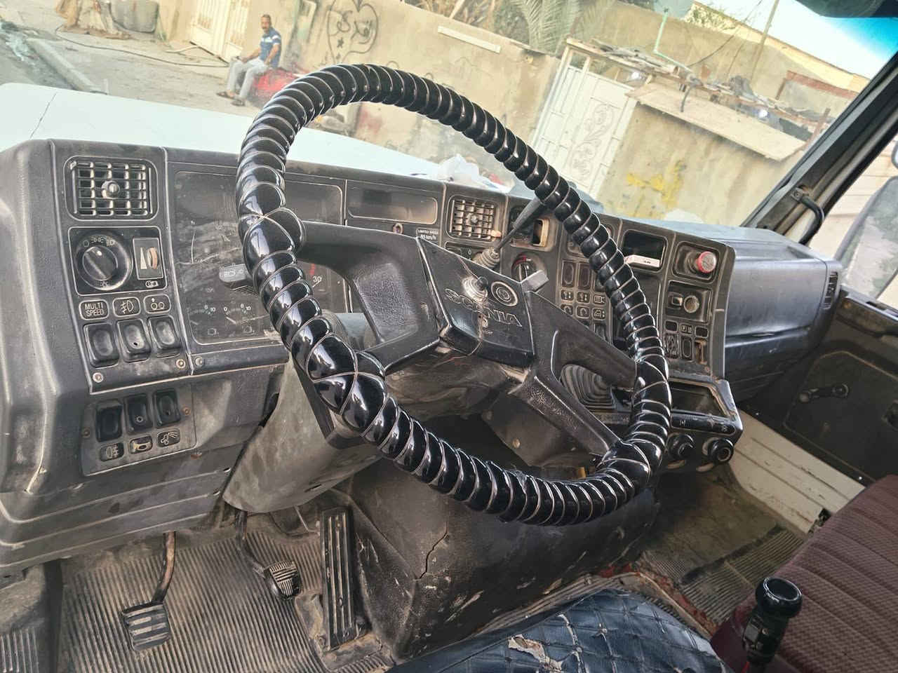 للبيع سكانيا 113 مكفوله مكينه وكير ومجموعه جدد تخم تاير جديد سياره جاهزة للعمل بسمي لل31 رقم نكليزي
مكان السياره الديوانيه قظاء الشاميه ***********
السعر 140
