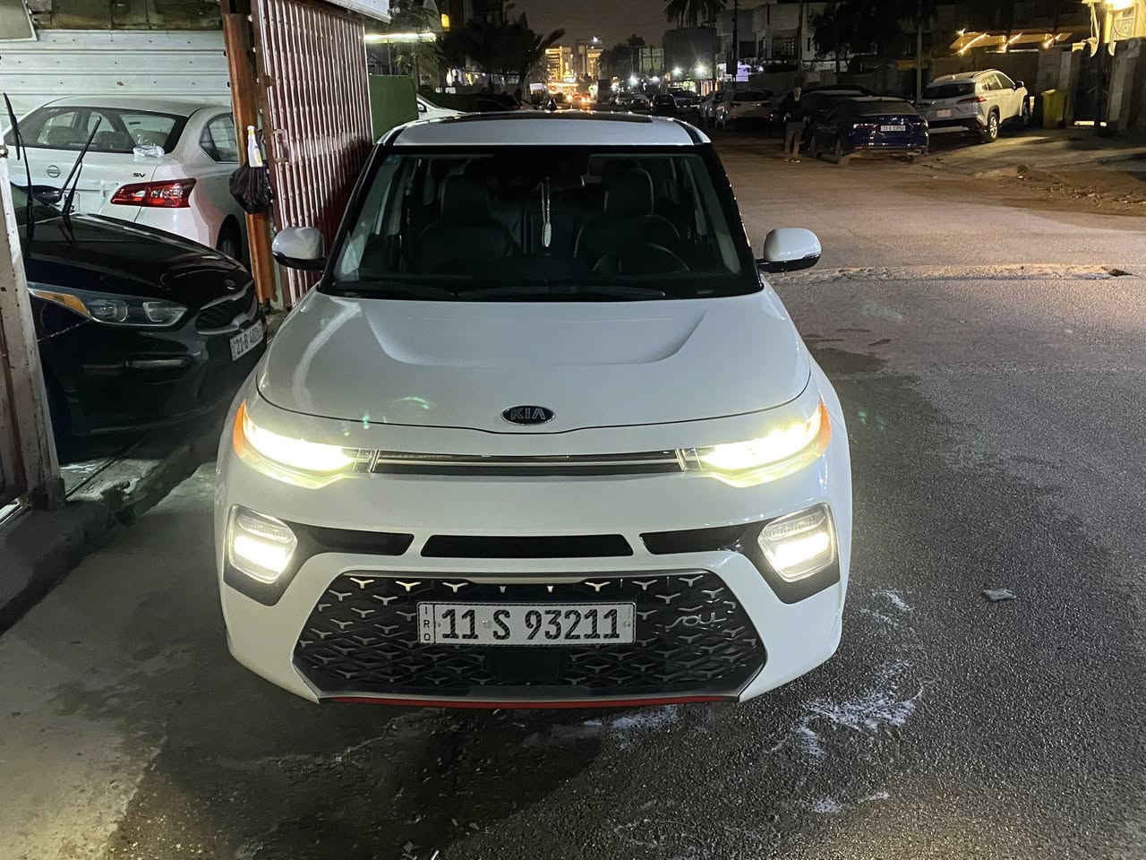 السلام عليكم للبيع أو مراوس
صول موديل 21 vip  اعلى فئة بالصول 
حادثها حادثها موضح كلش بسيط كلشي راجع بمكانة بدون تبديل ليبل واخد حتى الدعاميات بلادية بشرط الفحص سونار 
مواصفاتها 
بصمة 
فتحة
كشنات تدفئة 
ستيرن تدفئة
شاشة جبيرة 
انارة داخلية متغير بلادي 
داتا شو عرض معلومات 
محرك 1600  تيربوا 🚀🚀
لايت بكلايت لد بلادي 
تبريد مناخ منفصل وثلج 
اشاير بالمري 
كشنات رياضي جلد ومخمل مختم ب علامة صول مطرز بأحمر 
تحكم ستيرن 
قيادة ذاتية 
تحديد مسار 
رادار امامي خلفي وجانبي يعني 360
اوتو ستوب حساس ازدحام 
مود درايف 
ويل 18 رياضي 
نحن تاير جديد جواها 
رقم بغداد باسمي تحويل ثاني يوم 
سيارة كلش جديدة وأحلا من الصور وابيع شرط السونار 
دوسات رياضي مطعم بلون احمر 
ماشية 27 الف 
سيارة عليها ادامه كاملة من دهن وفلاتر وكلشي جديد بيها ما ناقصها ربع دينار ما تصرف عليها 
مكاني بغداد البنوك 
*********** 
السعر 143 وبيها مجال شي بسيط ان شاءالله 
اخوان الي ما تعجبة السيارة ختولي تروحلة فدوى ما يحتاج تعلق تعليق ويجيك رد مو حلو بحقك 
كلشي موضح بالمنشور يمك والتوفيق للجميع
