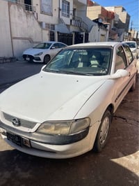 فيكترا • ١٩٩٧ • مكينة ١.٦