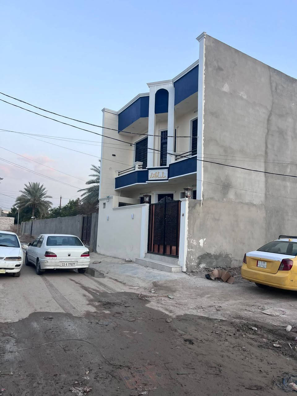 دار للبيع طابو ٢٥
مكون من ثلاث غرف نوم
حمامات عدد ٢
ستقبال
مطبخ
صالة
مساحة ١٠٠ متر
موقع خلف صيدلية ابو انس
استفسار ***********
