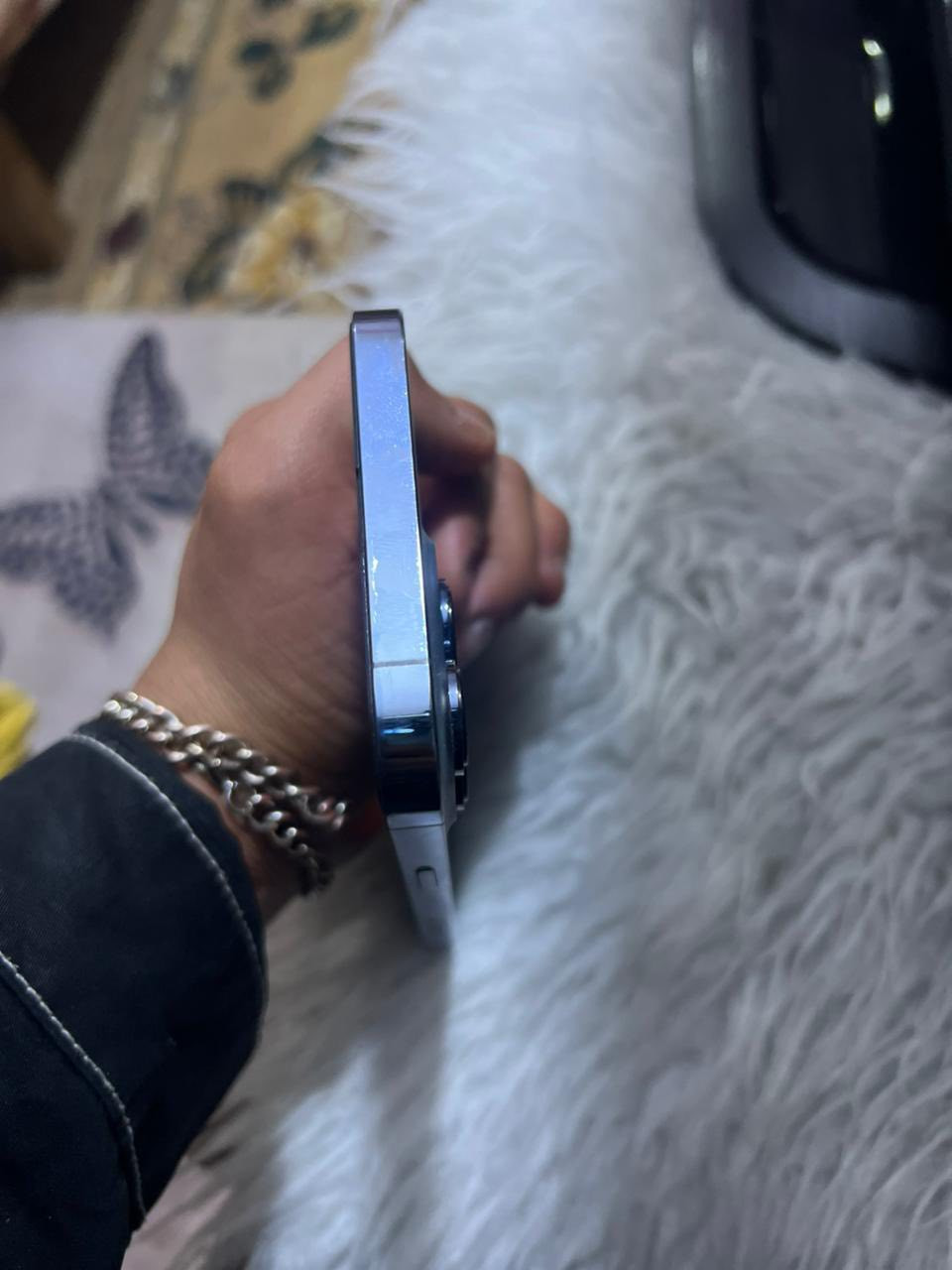 من رخصه الاونر 
السلام عليكم آيفون 13برو ماكس ذاكره 256 بطاريه 92 جهاز نضيف كفاله عامه كله شغال تجي تفحص الجهاز براحتك وتروح 
السعر (750) بي مجال حق الجيه 

رقم *********** موجود وتساب ورصيد
