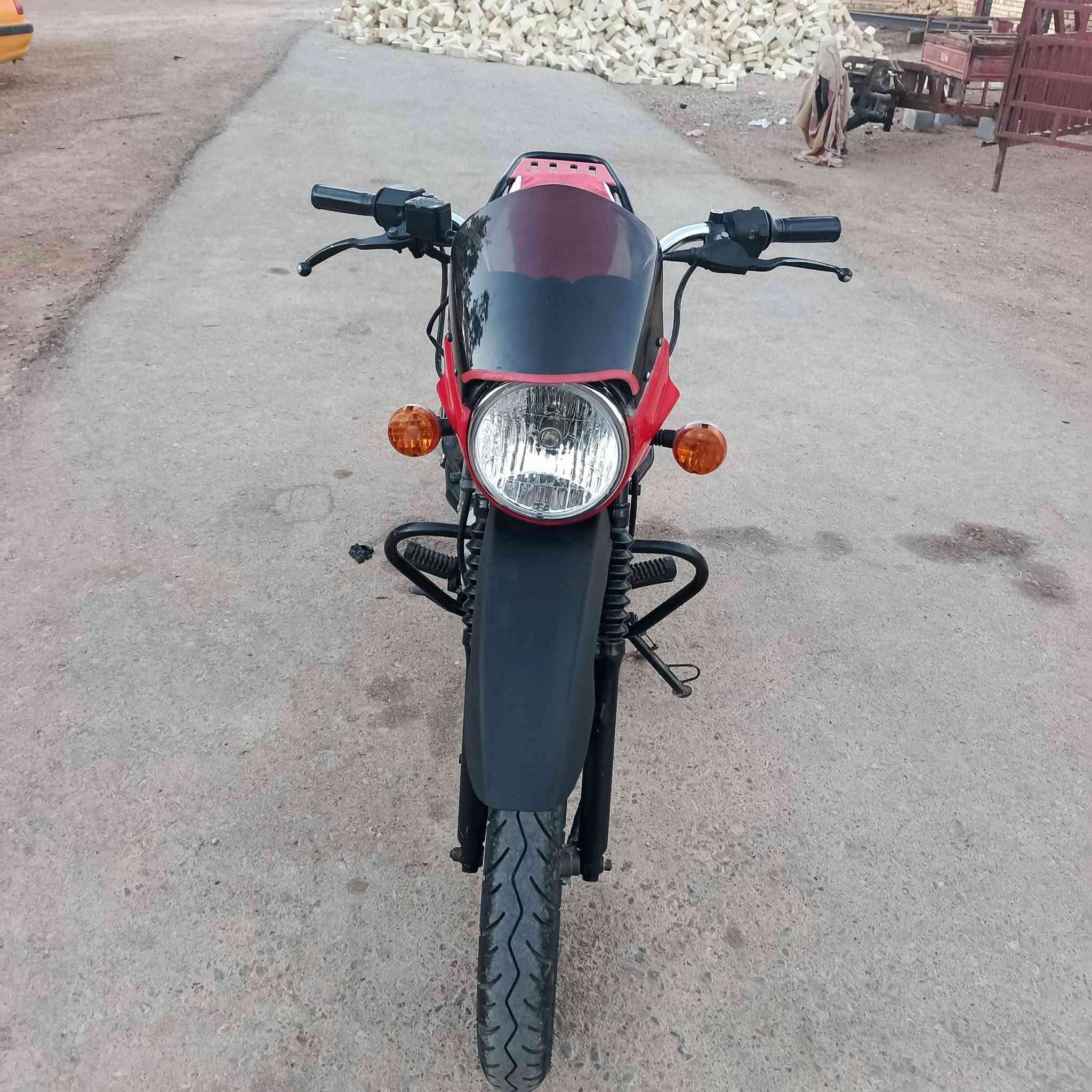 سلام عليكم بوكسر موديل 23 وراق صولي مجفته تجفيت شركه دراجه حلوه ونضيفه السعر1450وبيه مجال حك جيه  لاتصال‏‪***********‬‏
