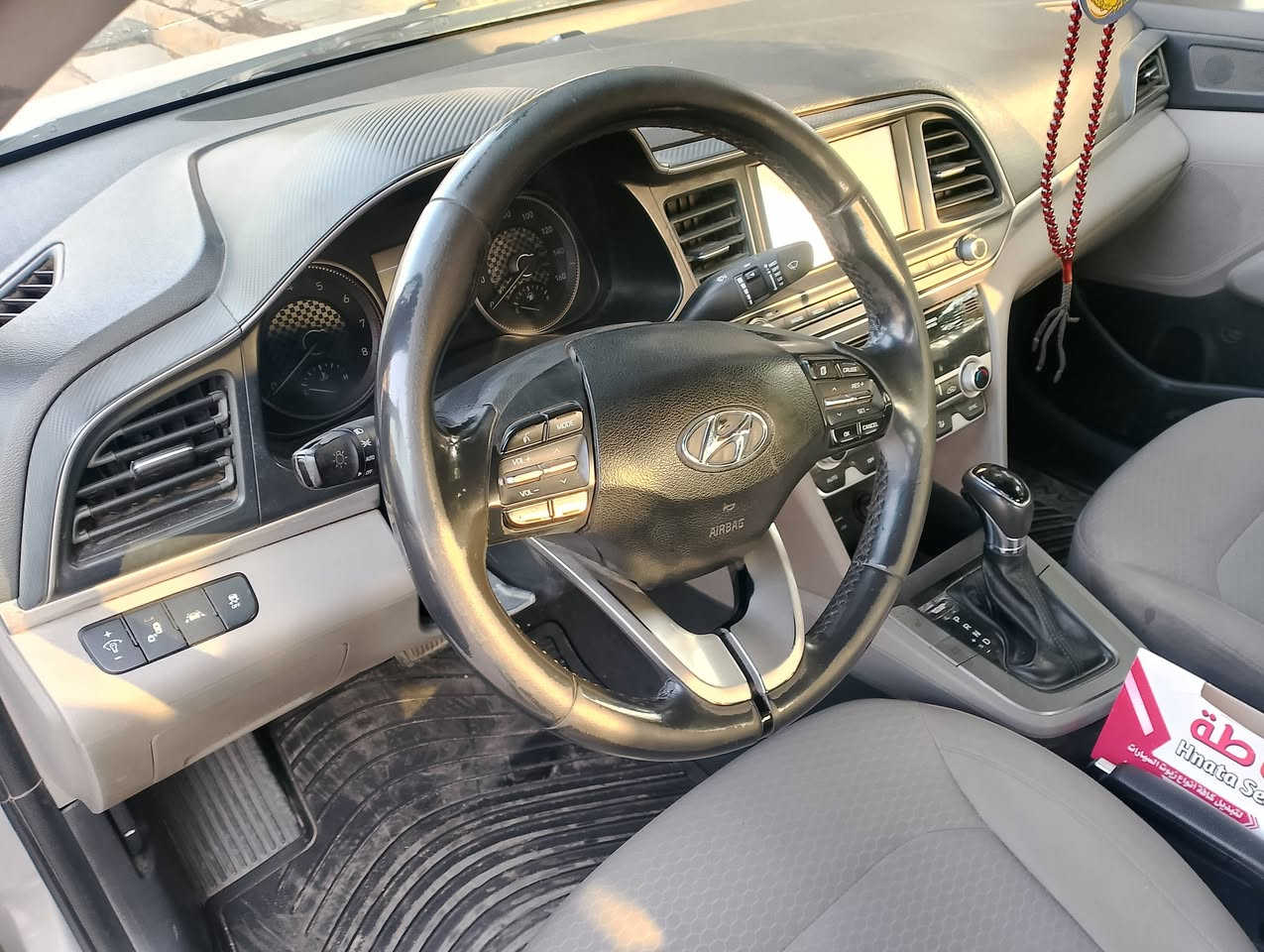 السلام عليكم اخوان النترا موديل 20 واحد على واحد مواصفات فول معروضه 32 بها مجال اي استفسار اتصلوا على الرقم ***********
