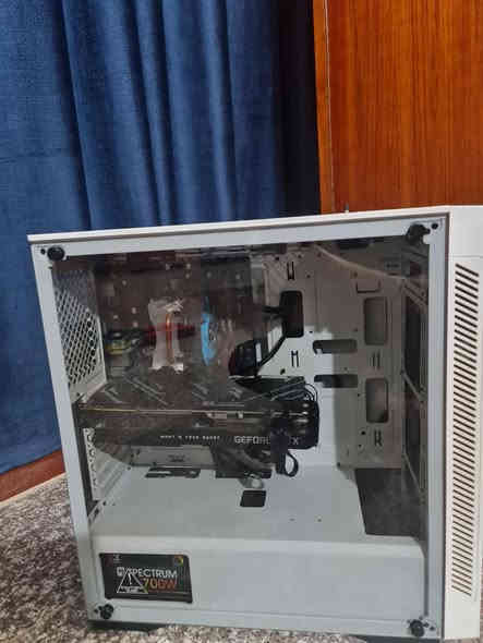 كيس للبيع 

R 5 3600x
M.b b550
Ssd 512
Power 700
Gpu rtx 2070super rgb

السعر 700 الف الشراي يتدلل 

مكاني واسط الكوت توصيل موجود 
***********
