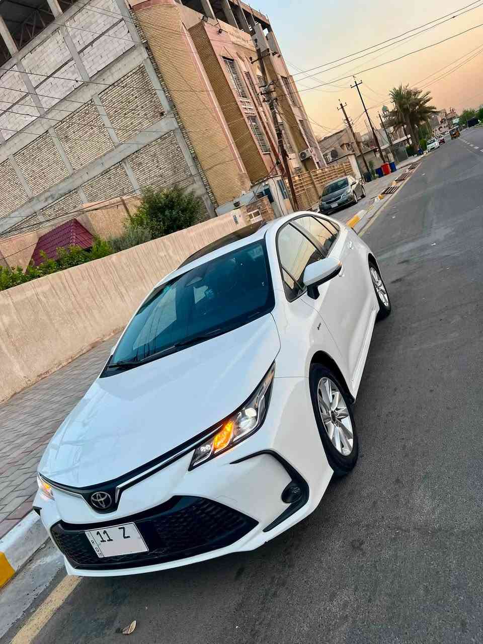 السلام عليكم
كورلا 2025  هايبرد شكل الخليجي 
رقم بغداد ب اسمي 
فتحة - بصمة -  كشنات جلد 
مكفولة من الصبغ والتبديل والبارد والحالوب 
بيها شخط بسيط في باب السائق موضح في الصور 
ماشية 31 الف. 
مكانها بغداد 
معروضة 155 وبيها مجال بسيط 
للاتصال -  ***********  -
