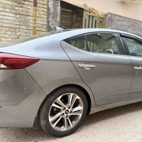 النترا ٢٠١٧ فول عدا الفتحة امريكي سنويه ساقطة بدون ايرباك وكشر السيارة...